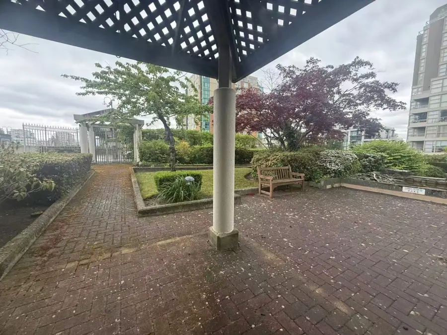 Rosario Gardens 23